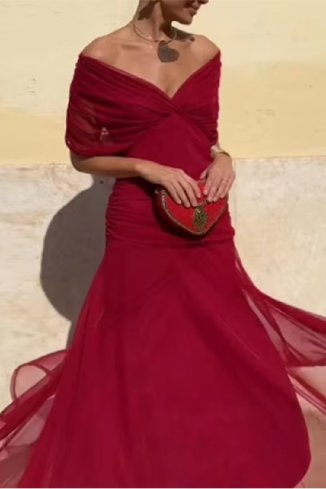 Louise | Robe Maxi de Fête Élégante à Col V