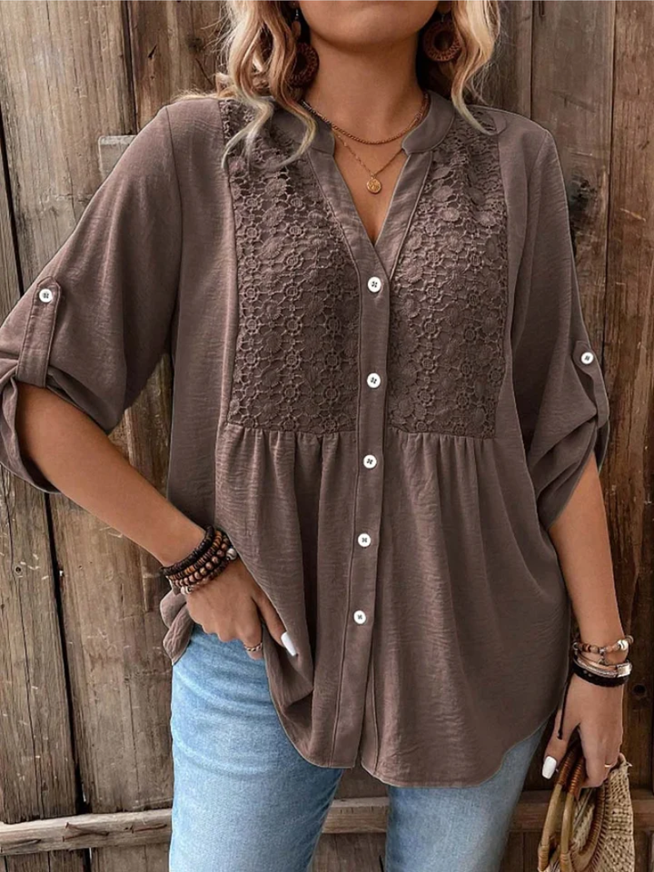 Noor – Blouse avec décolleté en V et boutons