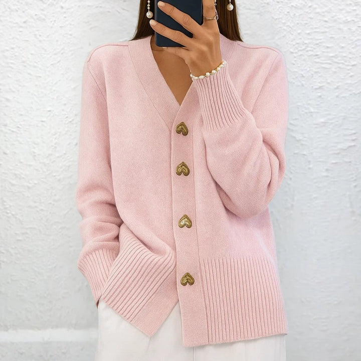 Lydia™ | Pull élégant avec des boutons en forme de cœur