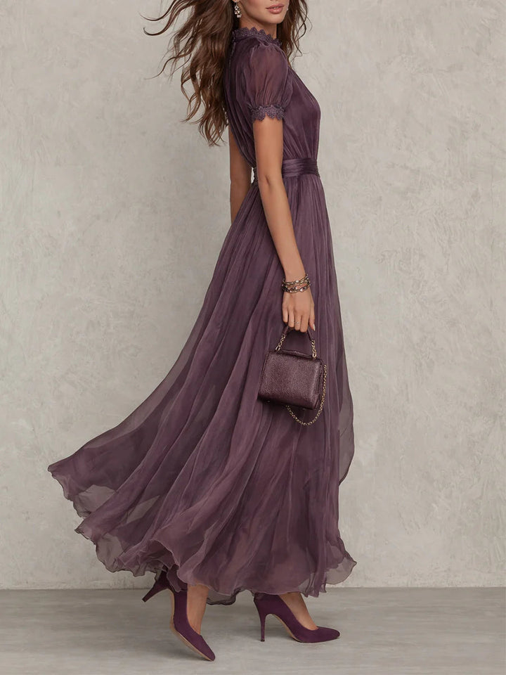 Robe Maxi en Chiffon avec Détail en Dentelle et Col en Trou de Clé Violet